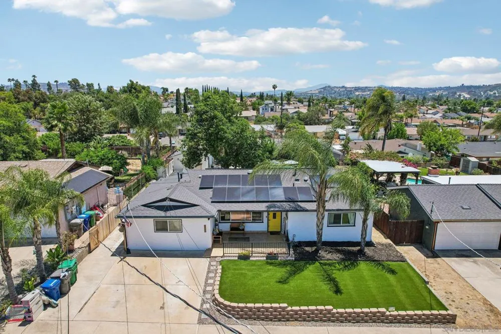 9239 Bellagio Rd Santee, CA 92071