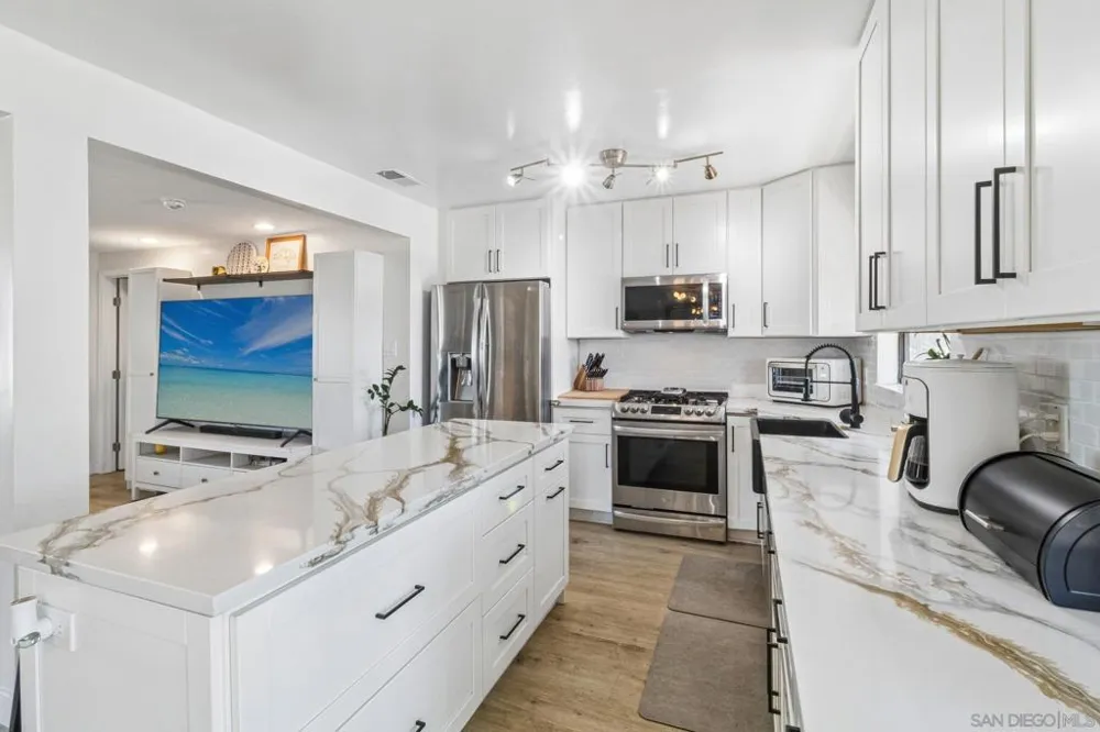 9239 Bellagio Rd Santee, CA 92071