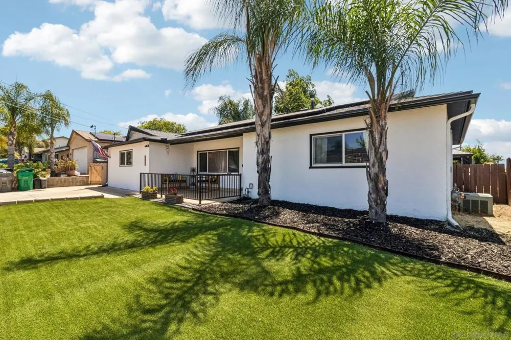 9239 Bellagio Rd Santee, CA 92071