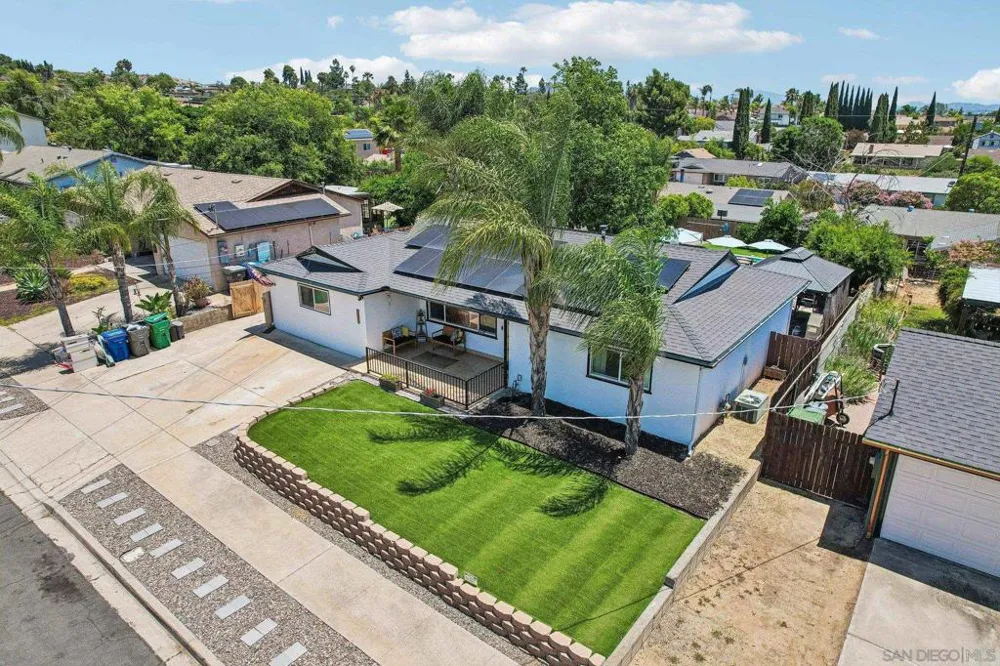 9239 Bellagio Rd Santee, CA 92071