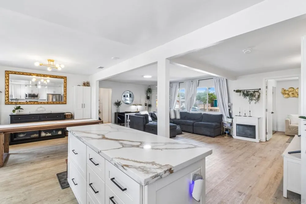 9239 Bellagio Rd Santee, CA 92071
