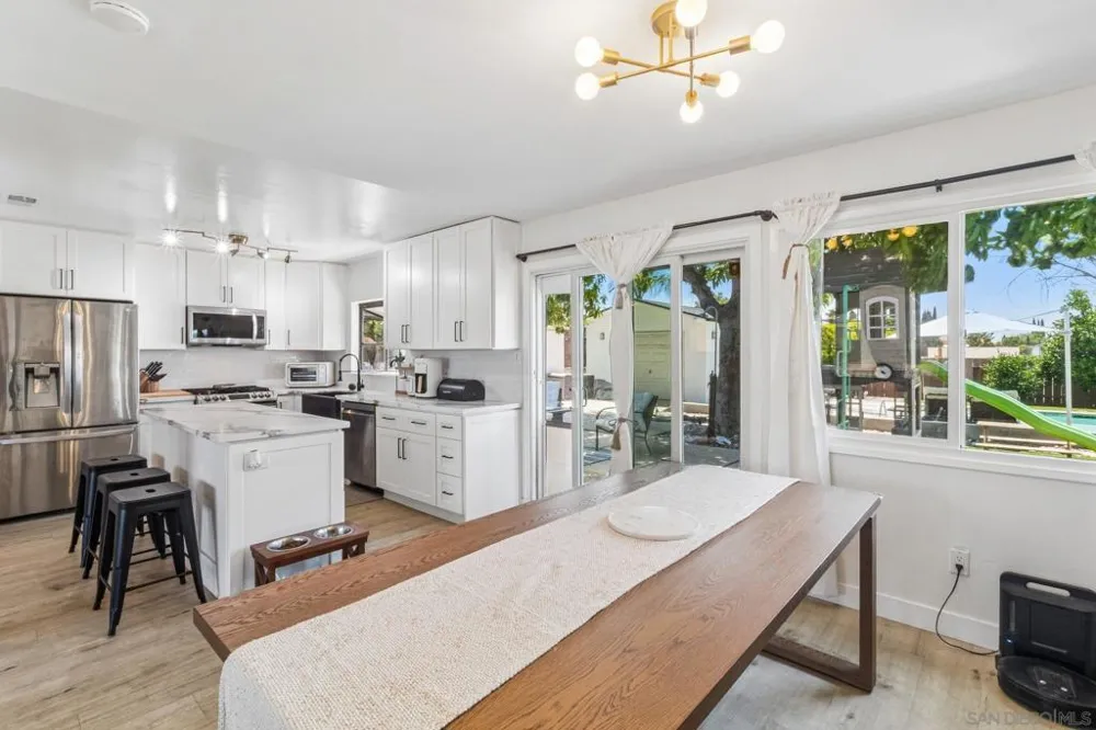 9239 Bellagio Rd Santee, CA 92071