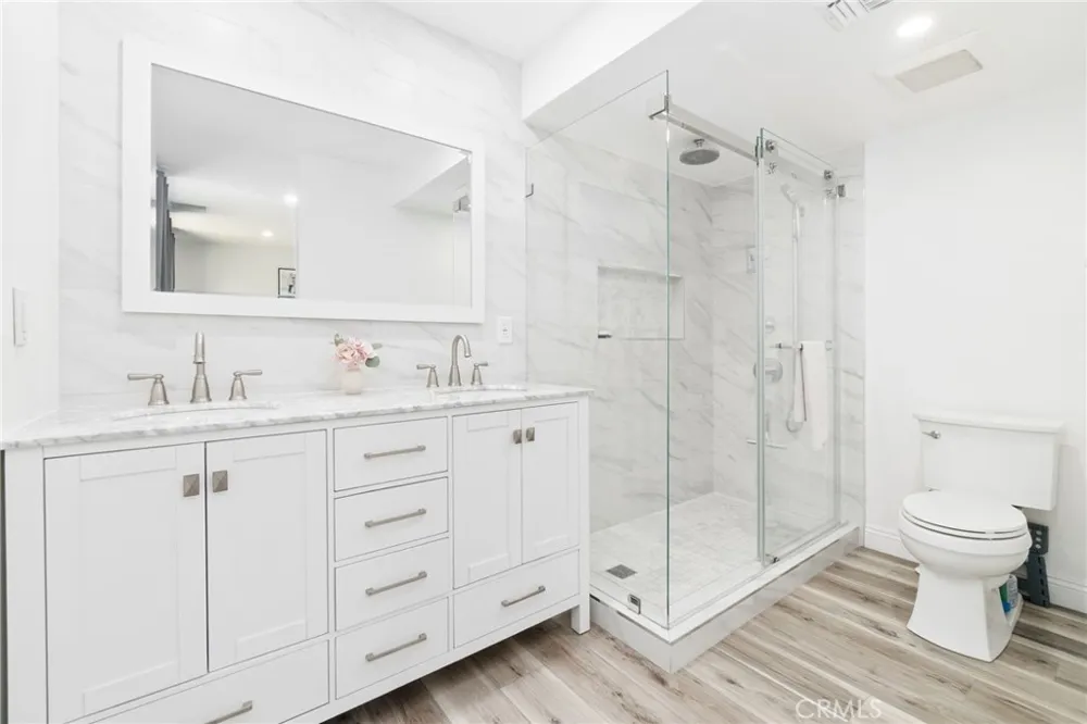 4331 Rafael Irvine, CA 92604