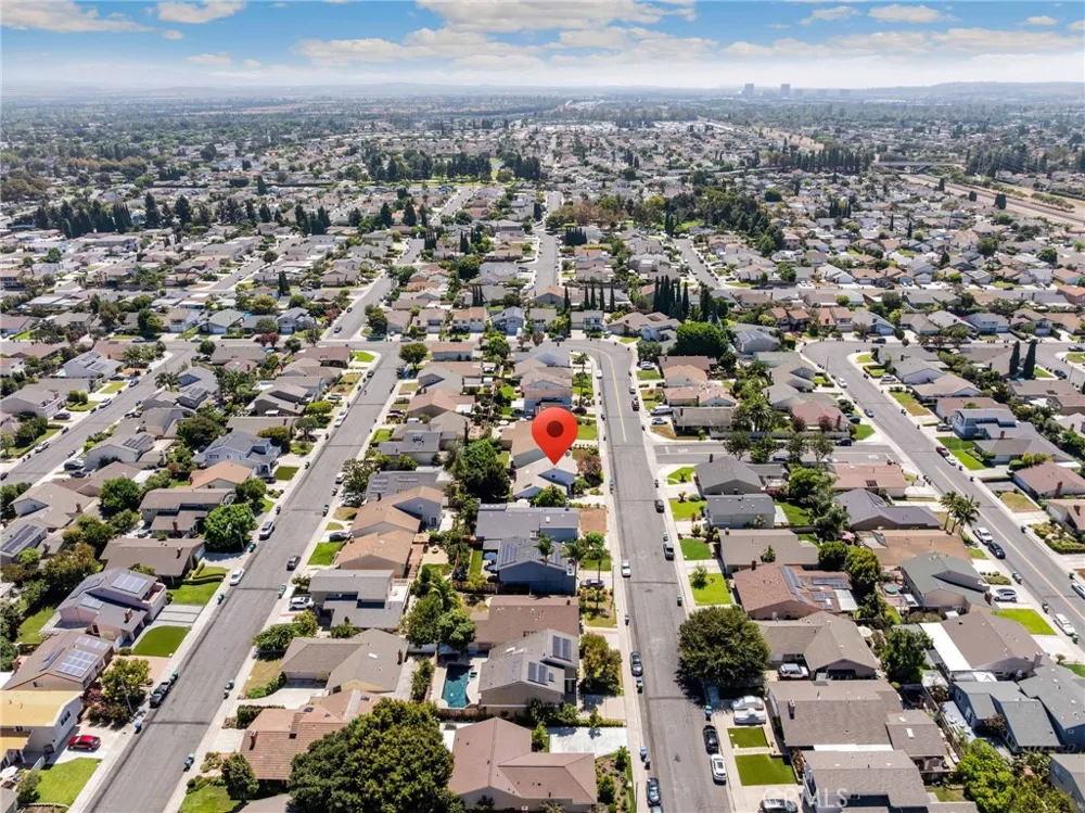 4331 Rafael Irvine, CA 92604