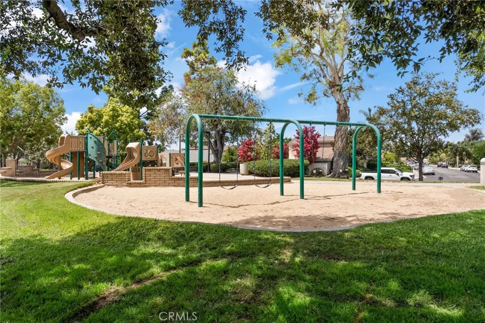 4331 Rafael Irvine, CA 92604