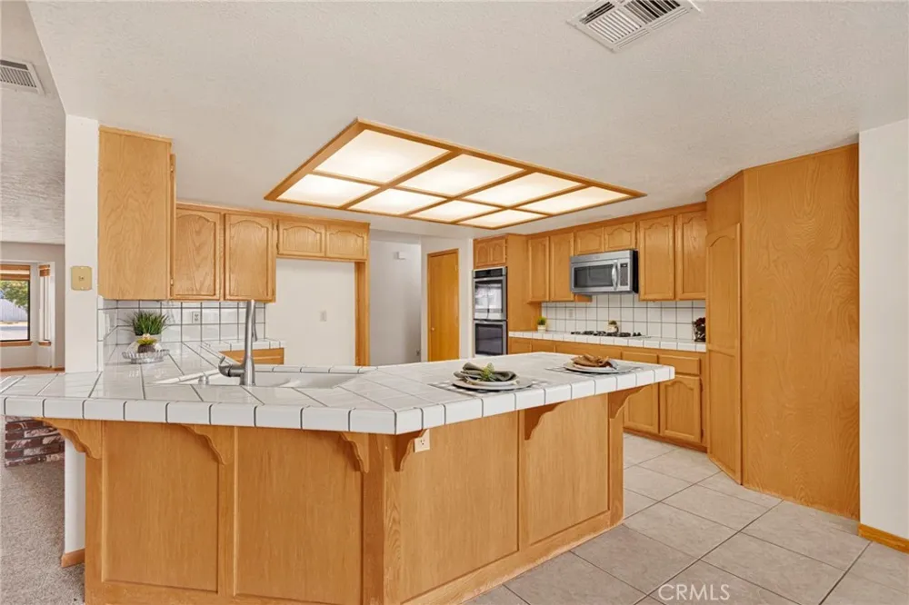 13425 Rincon Apple Valley, CA 92308