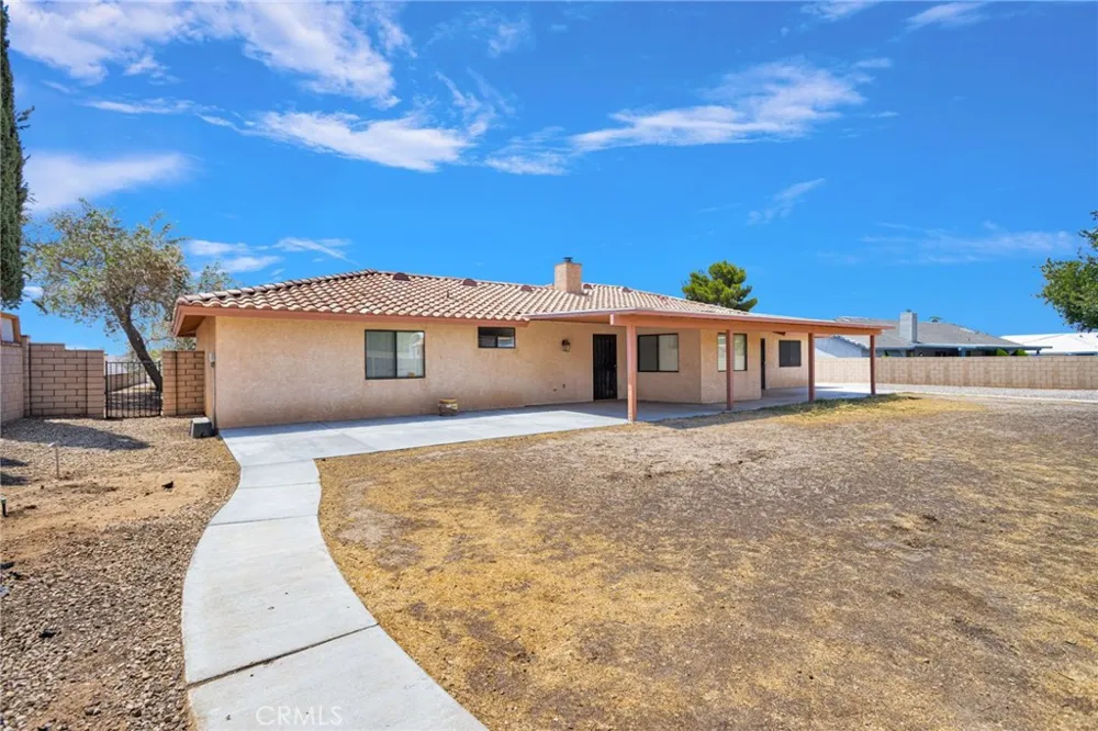 13425 Rincon Apple Valley, CA 92308