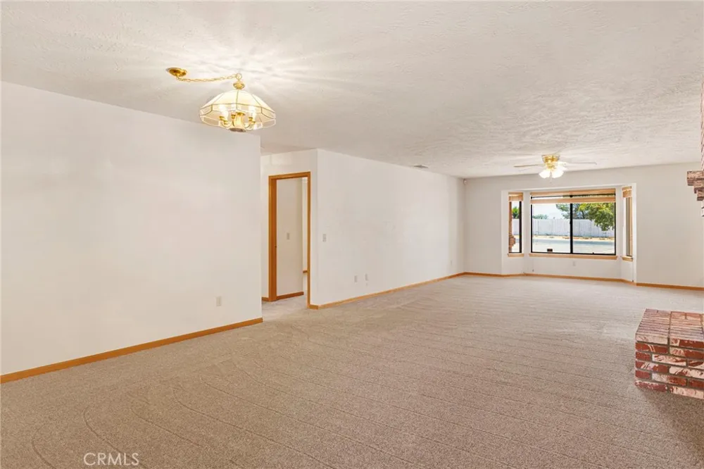 13425 Rincon Apple Valley, CA 92308