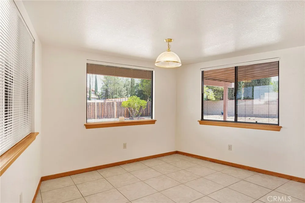 13425 Rincon Apple Valley, CA 92308