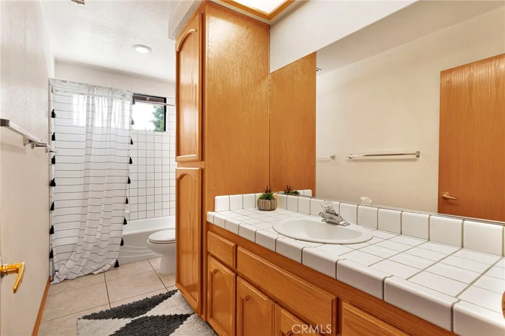 13425 Rincon Apple Valley, CA 92308