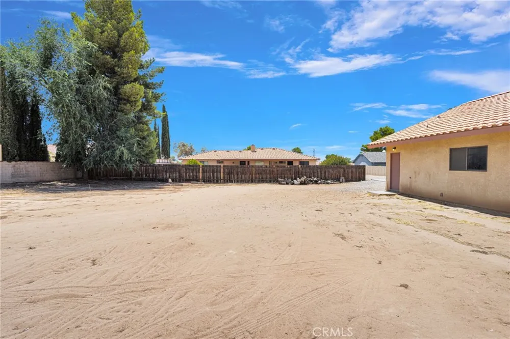 13425 Rincon Apple Valley, CA 92308