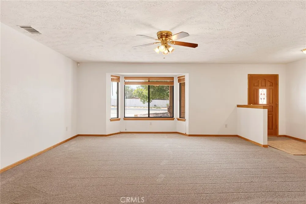 13425 Rincon Apple Valley, CA 92308
