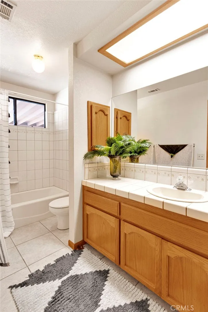 13425 Rincon Apple Valley, CA 92308