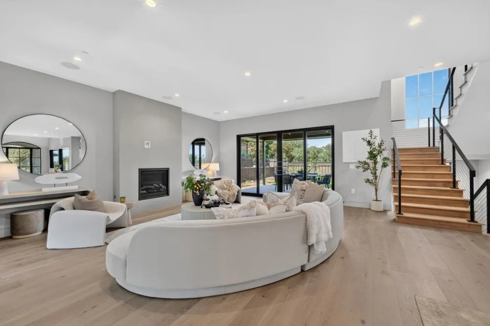 103 Sporleder Court Los Gatos, CA 95032