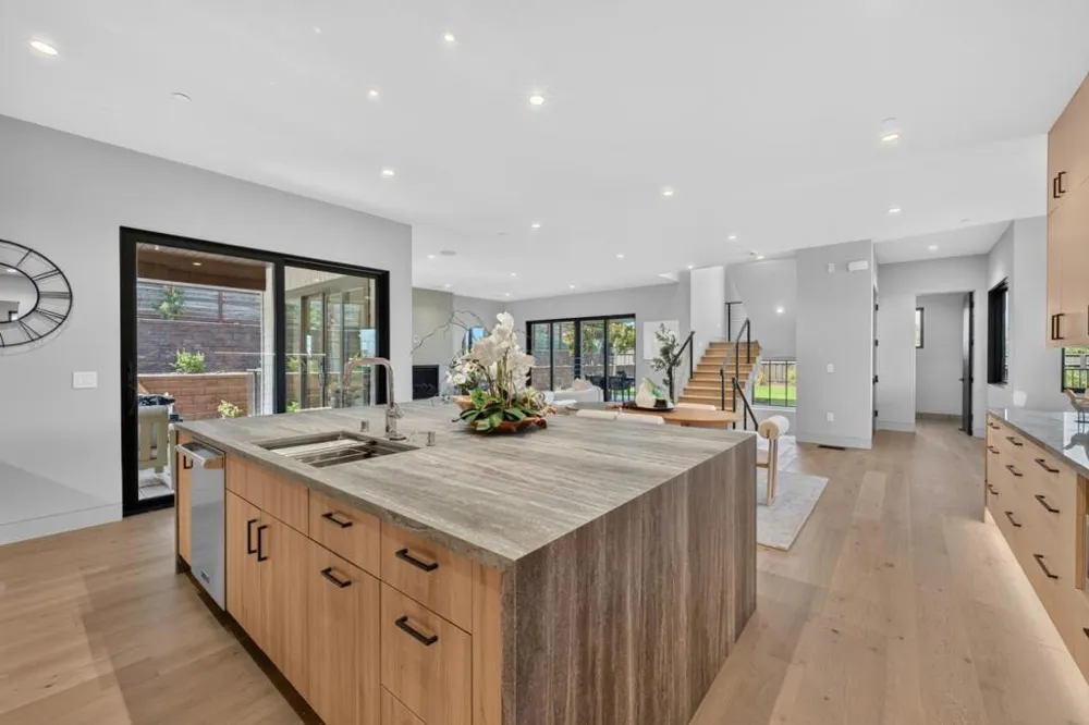 103 Sporleder Court Los Gatos, CA 95032