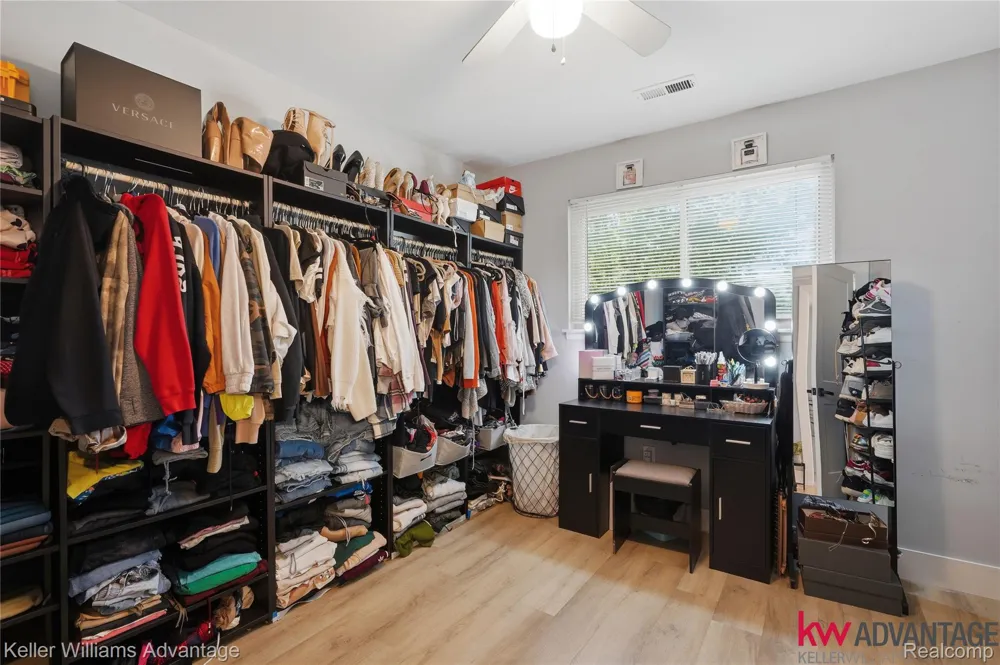 18450 Kinloch Redford Charter Township, MI 48240