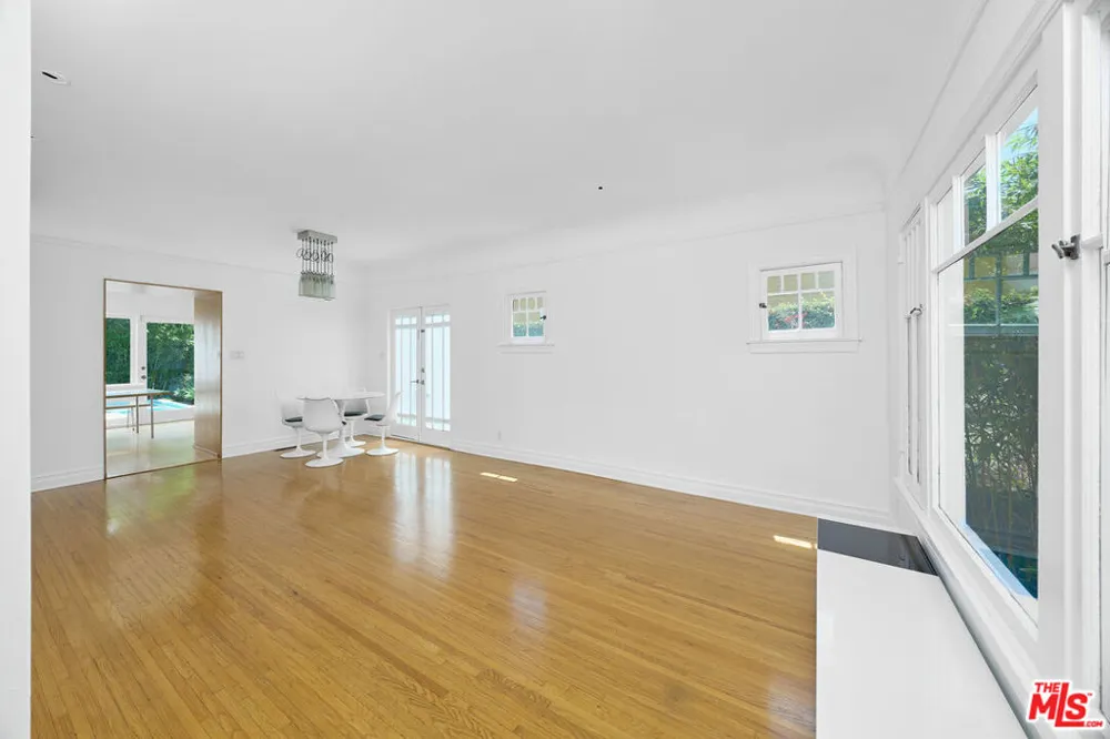 714 Kensington Road Santa Monica, CA 90405