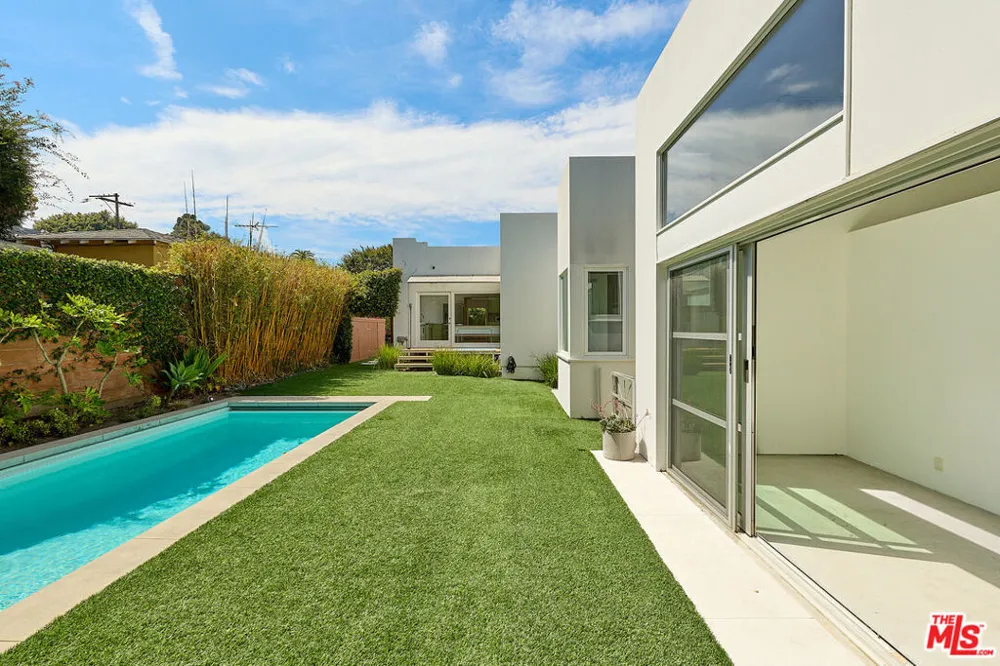 714 Kensington Road Santa Monica, CA 90405
