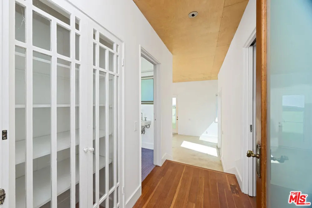 714 Kensington Road Santa Monica, CA 90405