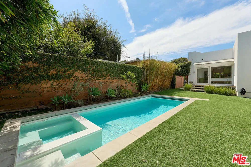 714 Kensington Road Santa Monica, CA 90405
