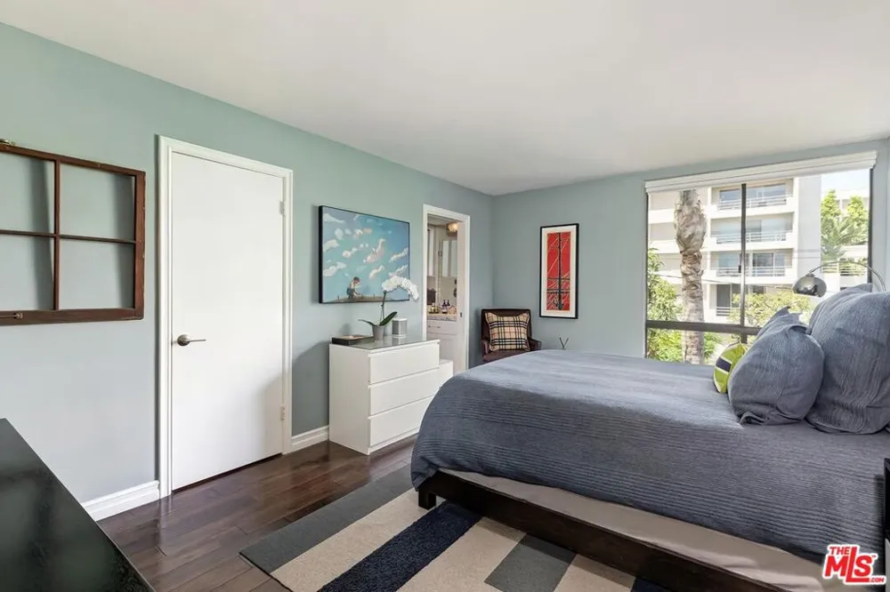1134 Alta Loma Road #305 West Hollywood, CA 90069