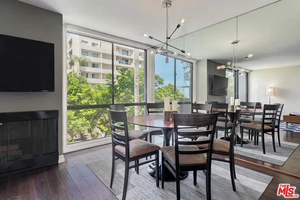 1134 Alta Loma Road #305 West Hollywood, CA 90069