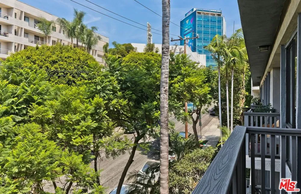 1134 Alta Loma Road #305 West Hollywood, CA 90069
