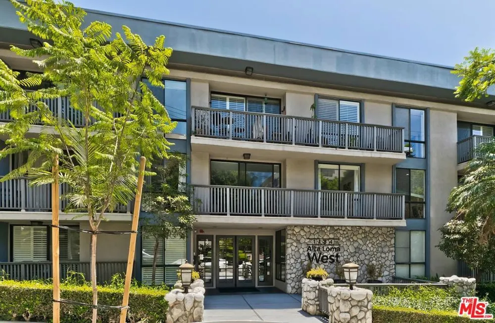 1134 Alta Loma Road #305 West Hollywood, CA 90069