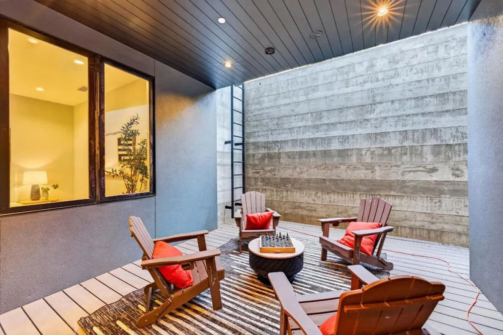 104 Sporleder Court Los Gatos, CA 95032