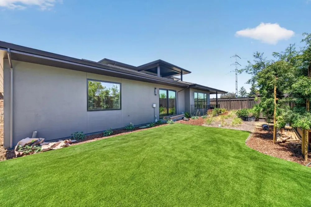 104 Sporleder Court Los Gatos, CA 95032