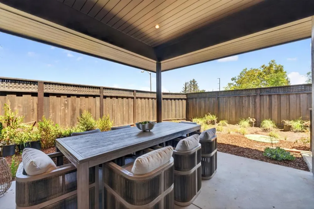 104 Sporleder Court Los Gatos, CA 95032