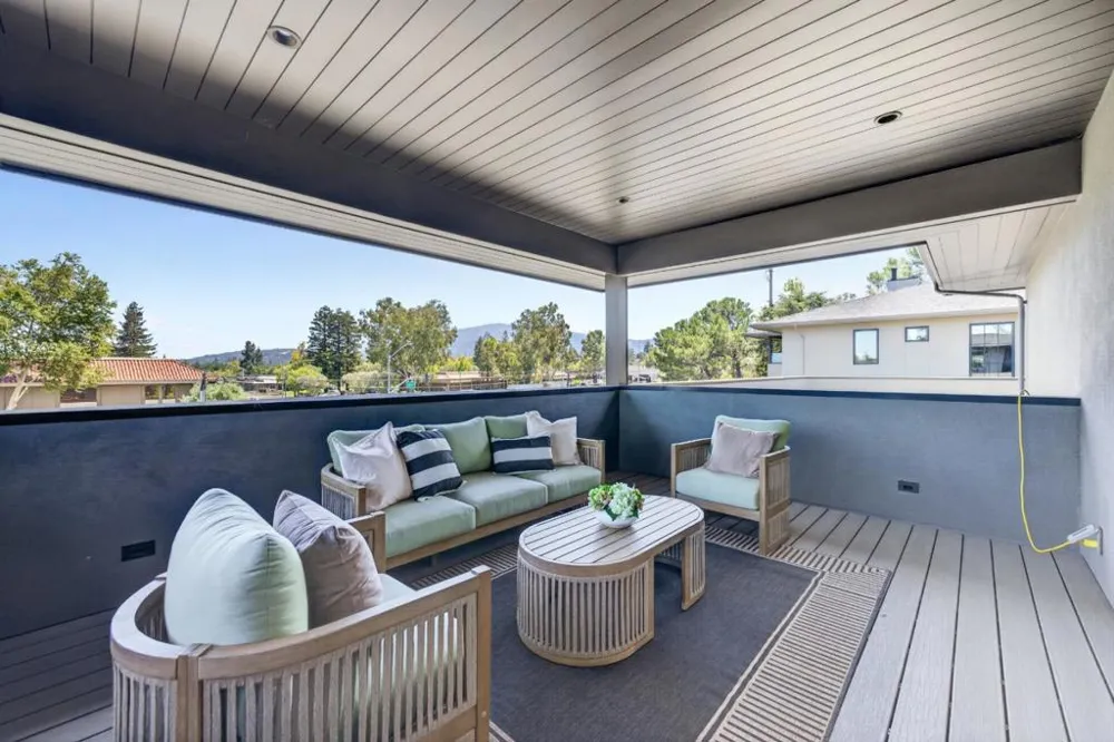 104 Sporleder Court Los Gatos, CA 95032