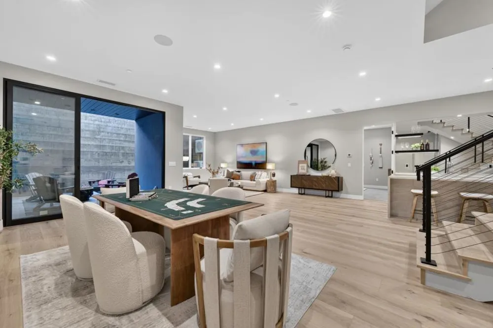104 Sporleder Court Los Gatos, CA 95032