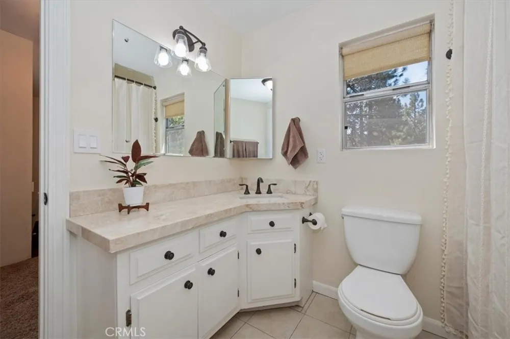 41725 Mockingbird Big Bear Lake, CA 92315