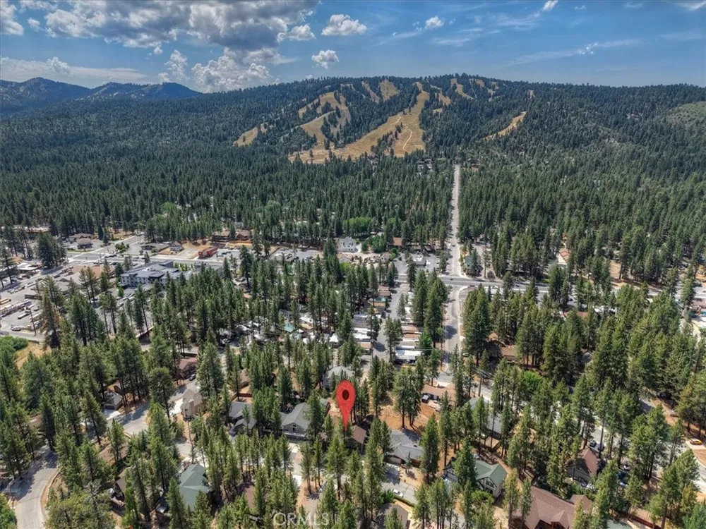 41725 Mockingbird Big Bear Lake, CA 92315