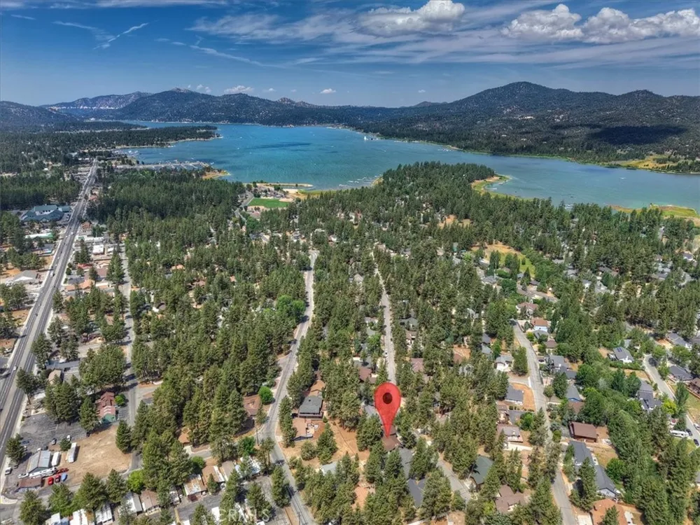 41725 Mockingbird Big Bear Lake, CA 92315