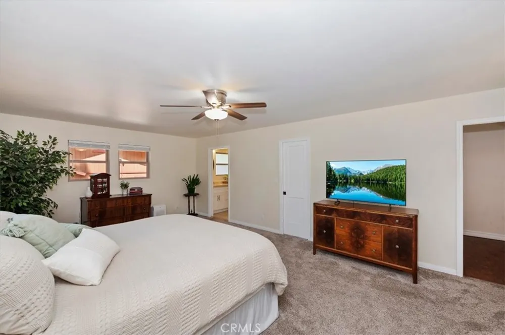 41725 Mockingbird Big Bear Lake, CA 92315