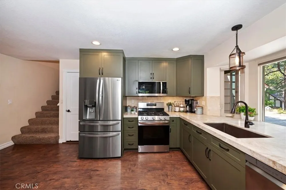 41725 Mockingbird Big Bear Lake, CA 92315