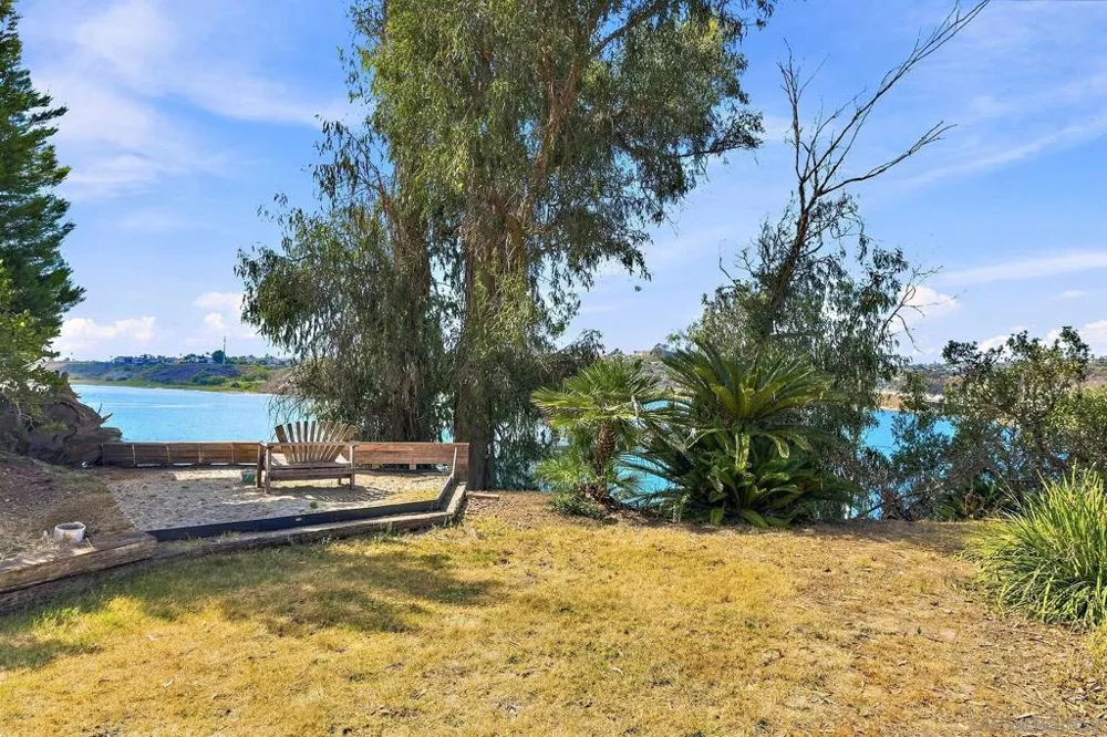 2081 Sheridan Encinitas, CA 92024