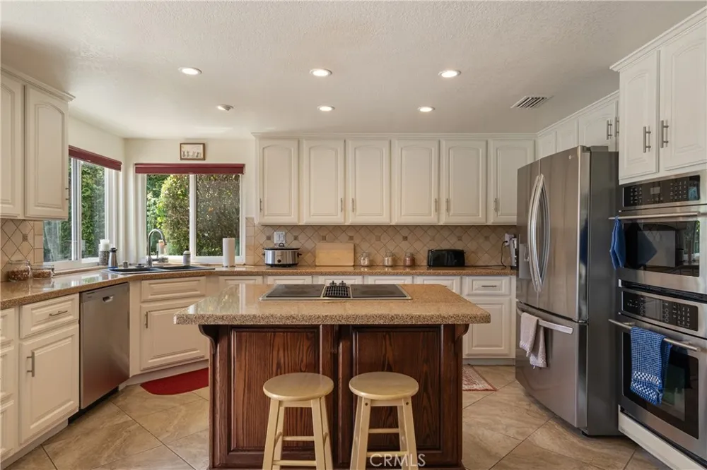 2528 Sloan La Verne, CA 91750