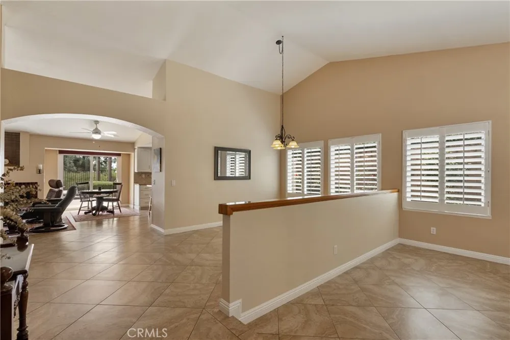 2528 Sloan La Verne, CA 91750