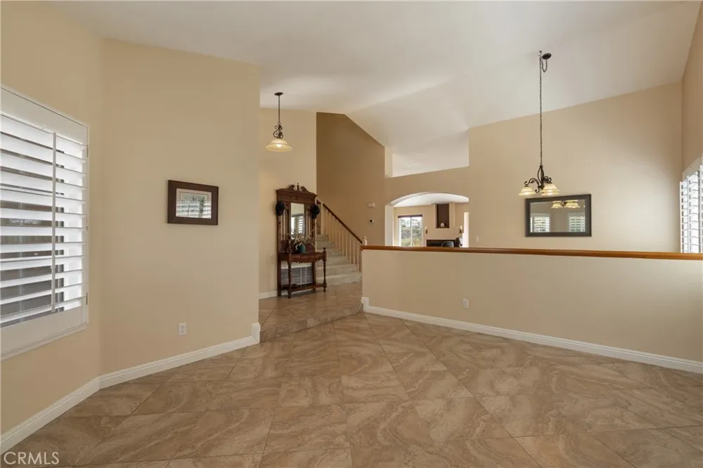 2528 Sloan La Verne, CA 91750