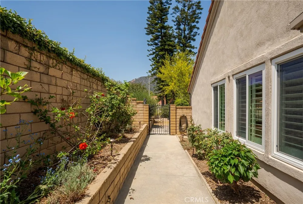 2528 Sloan La Verne, CA 91750