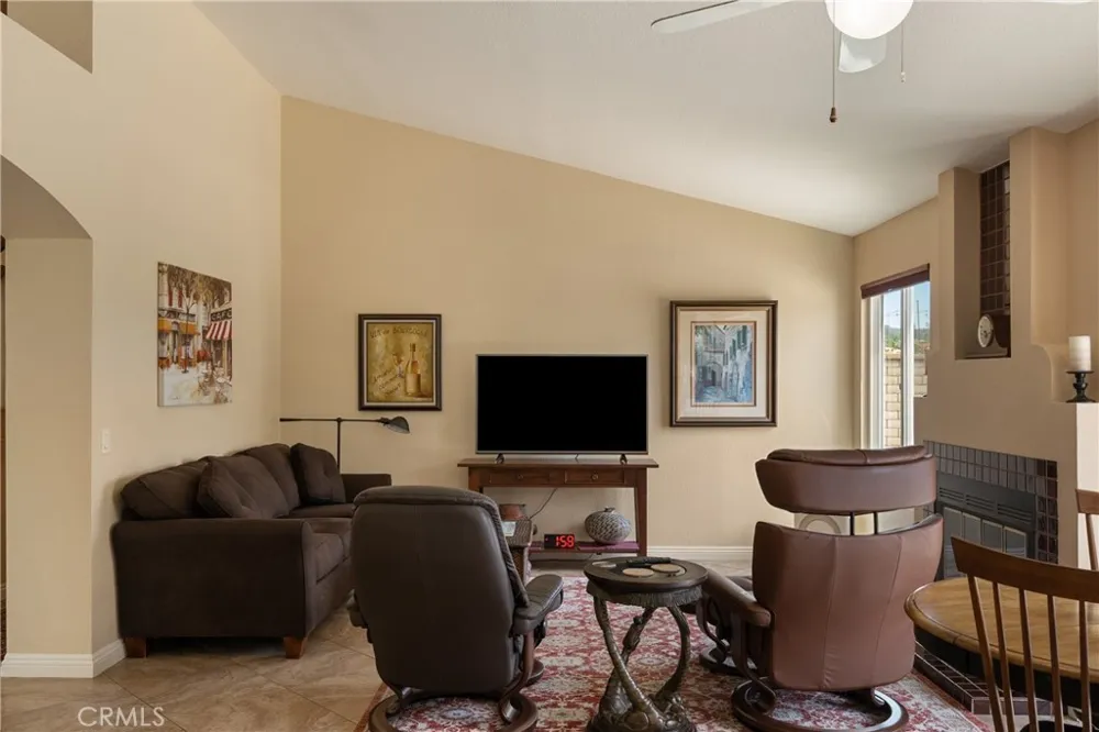2528 Sloan La Verne, CA 91750