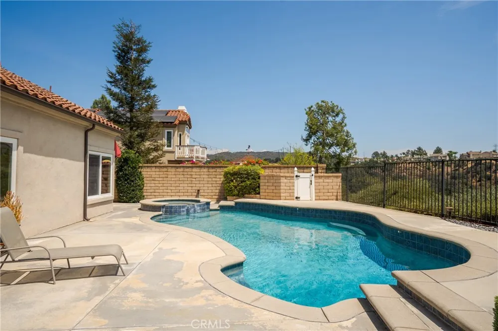 2528 Sloan La Verne, CA 91750