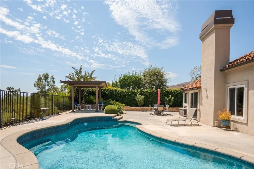 2528 Sloan La Verne, CA 91750