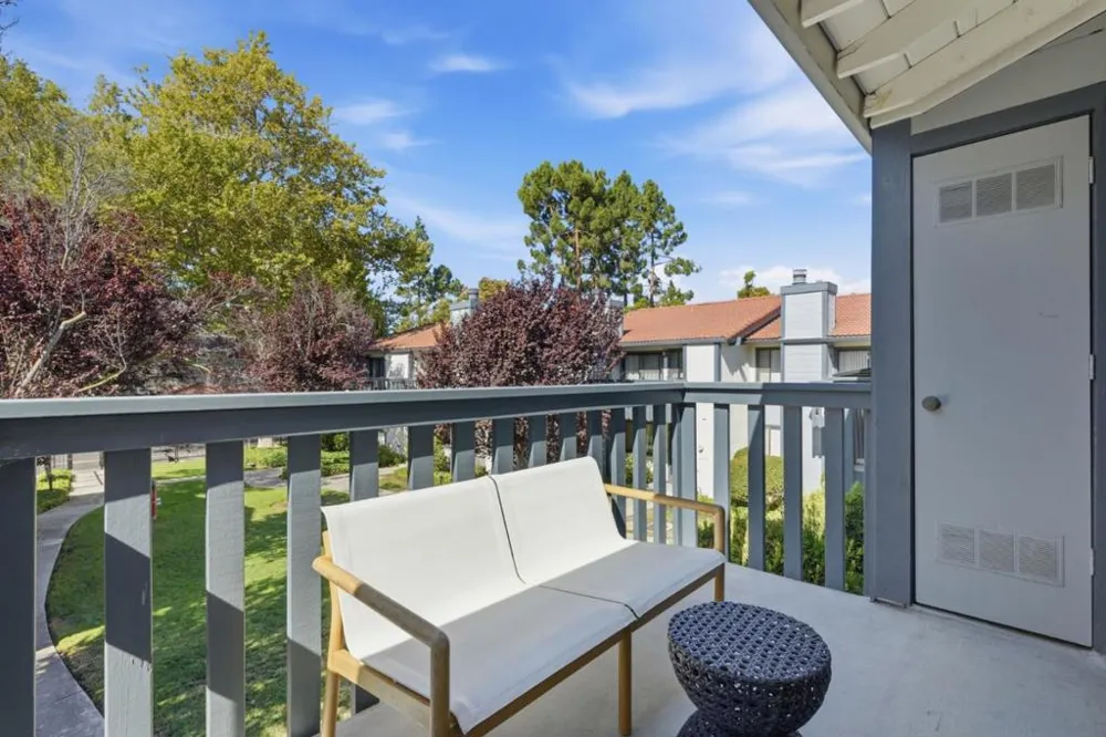 168 Granada Drive Mountain View, CA 94043