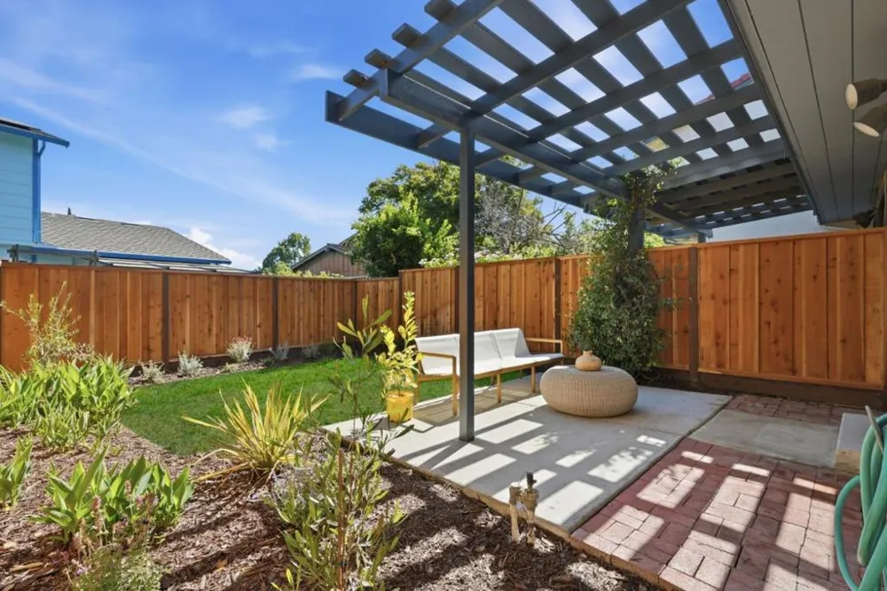 168 Granada Drive Mountain View, CA 94043