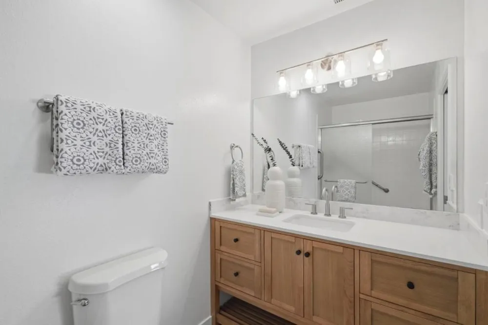 168 Granada Drive Mountain View, CA 94043