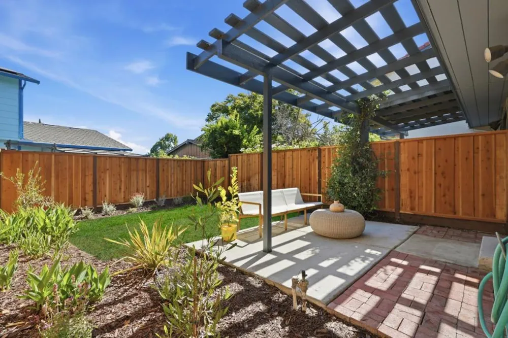168 Granada Drive Mountain View, CA 94043
